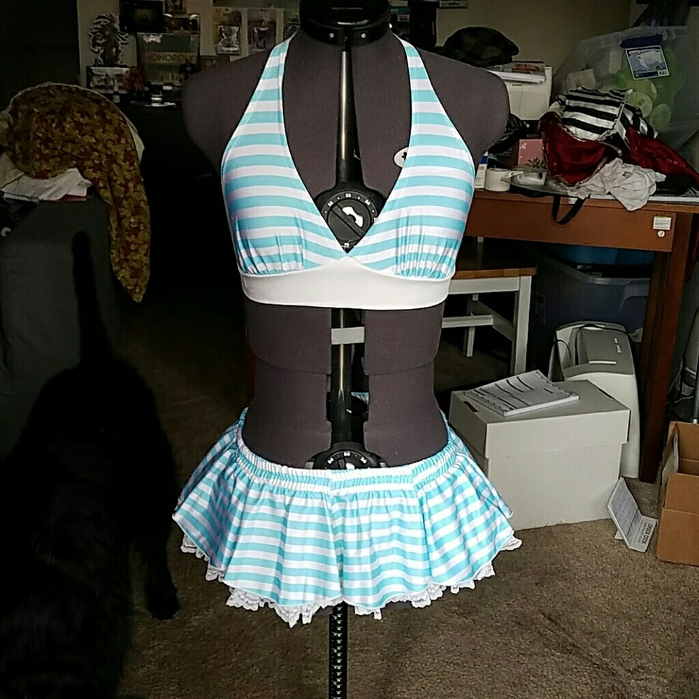 Blue and white striped rave set